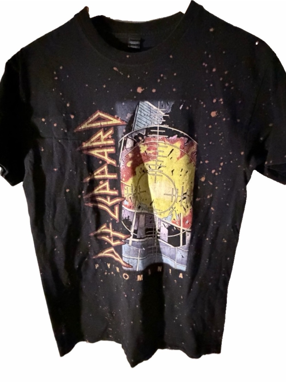 Def Leppard Pyromania Speckled‎ Black T-Shirt Size Medium